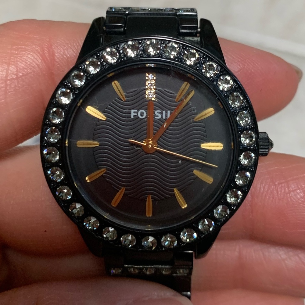 🔥Women’s Fossil watch 🔥